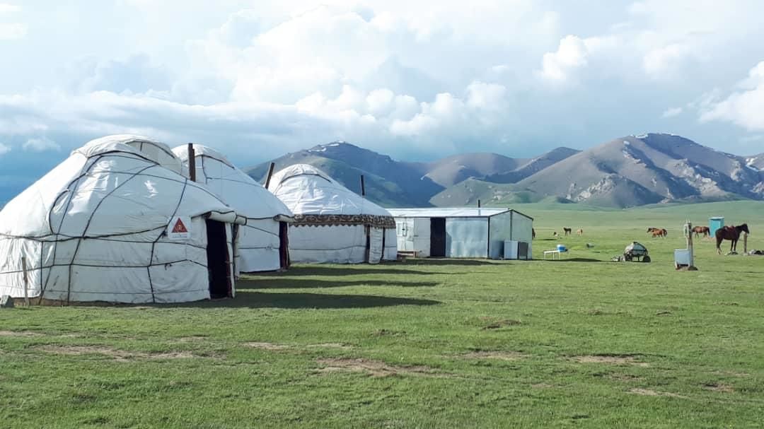 Люкс-шатры Yurt camp Nur in Song-Kol Lake Кочкор-9